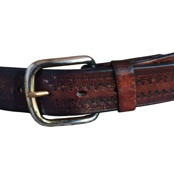 Vintage Men's Belt 42 Large Embossed Hippie Leather 1980's Distressed Beaten - Picture 1 of 6